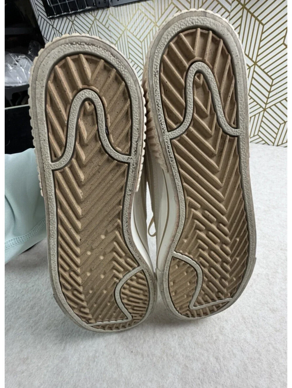 Nike Court Legacy Lift Pearl White Women's Size 9.5 DM7590-200 Platform Sneaker